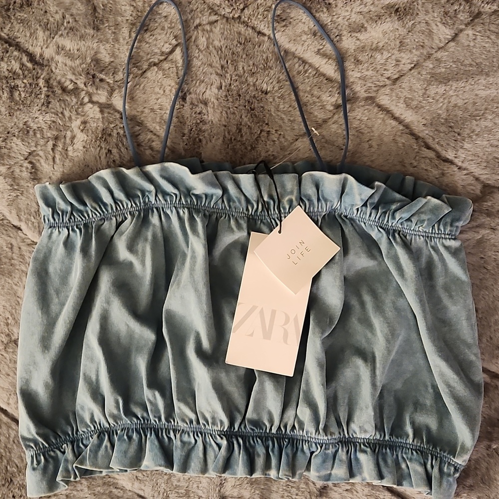 Zara size Medium blue crop top